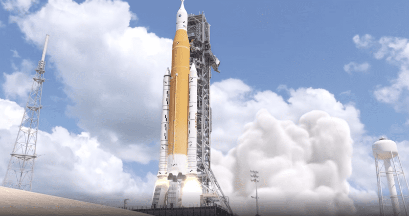 amazon-space-tour-rocket Rocket ready to go into space